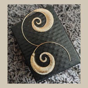 NWOT Spiral Gold Earrings